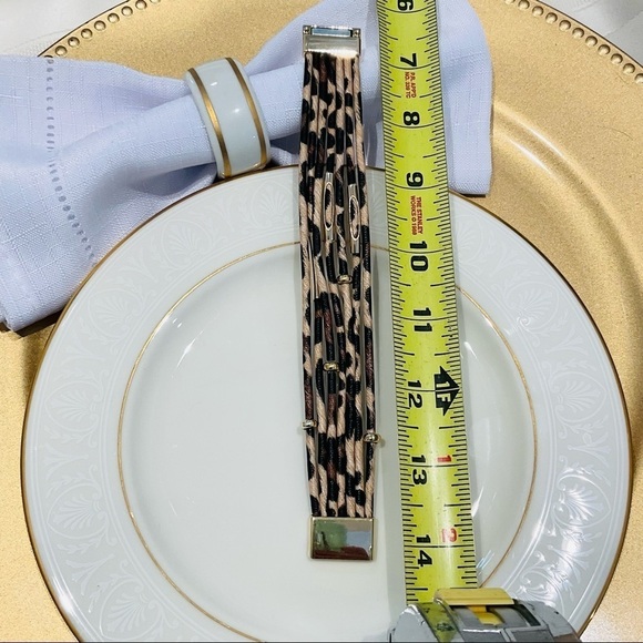 Faux Leather Layered Leopard Print Bracelet - Picture 6 of 8